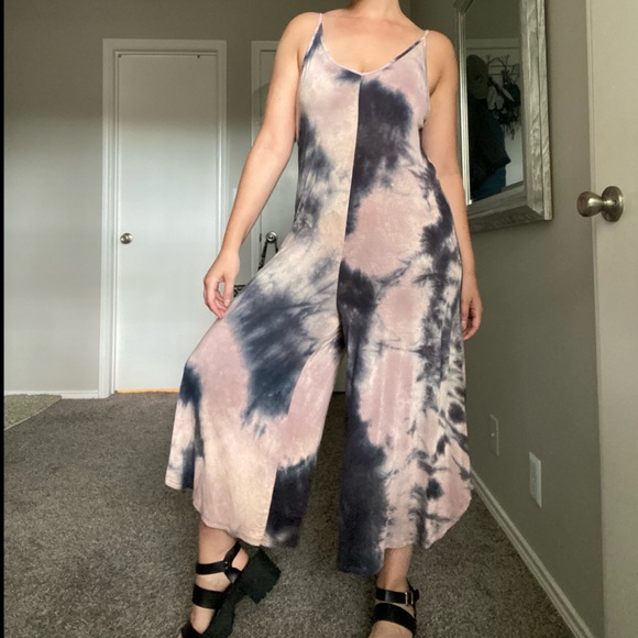 Mikey & Joey Pants - Tie-dye Jumpsuit. Loose-fit and super stretchy. Perfect for casual occasions.